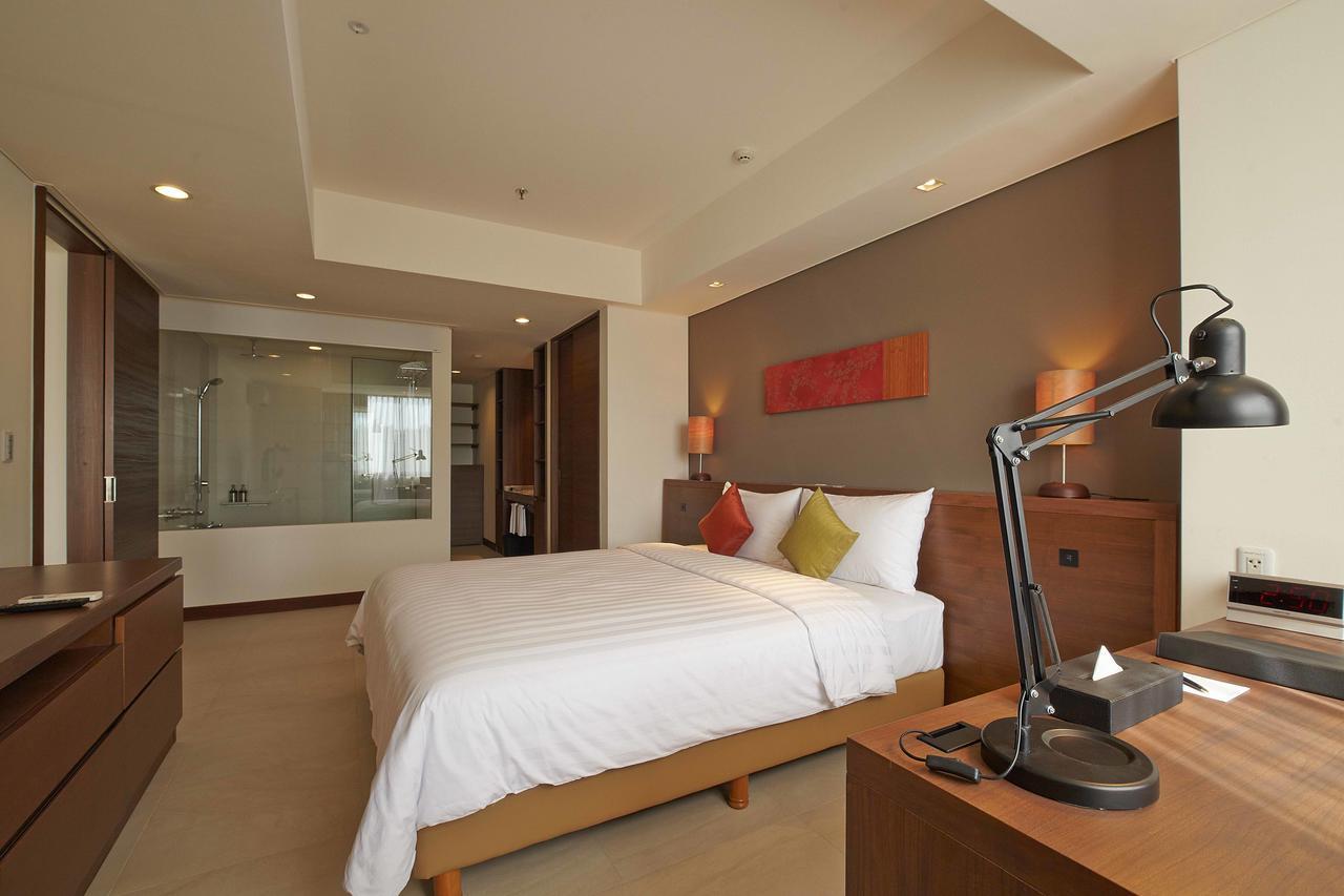 Axia South Cikarang Service Apartment Buitenkant foto