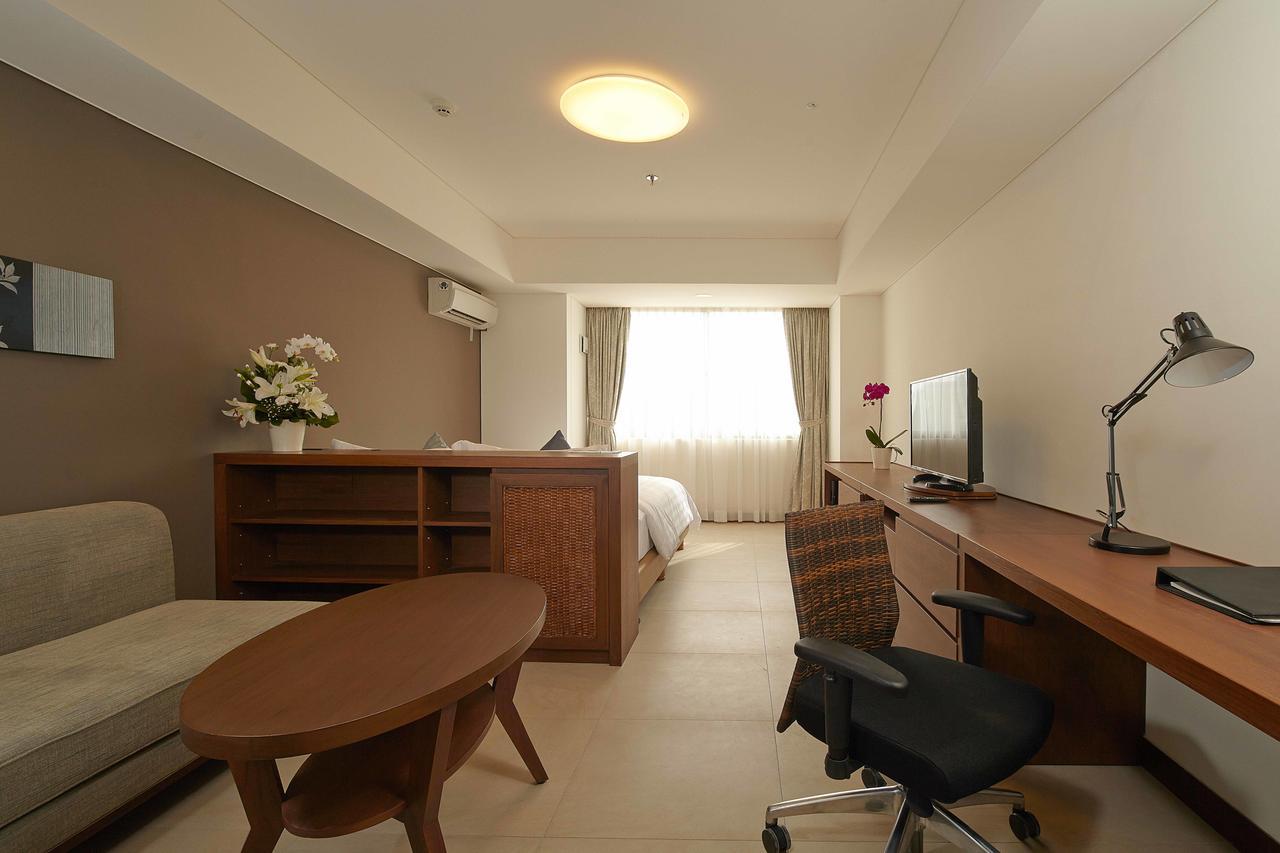 Axia South Cikarang Service Apartment Buitenkant foto